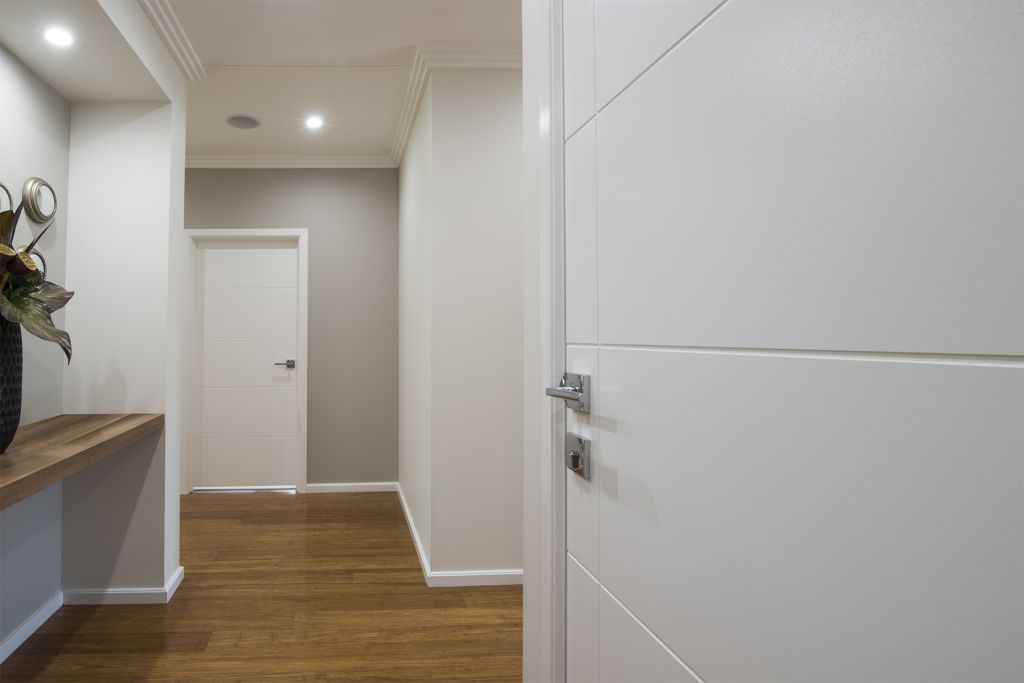 LINEAR HLR230 SCX1 SOLID CORE DOORS